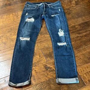 A Gold E Chloe jeans, 29!